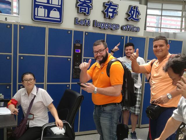 北京南站采用我司电子寄存柜